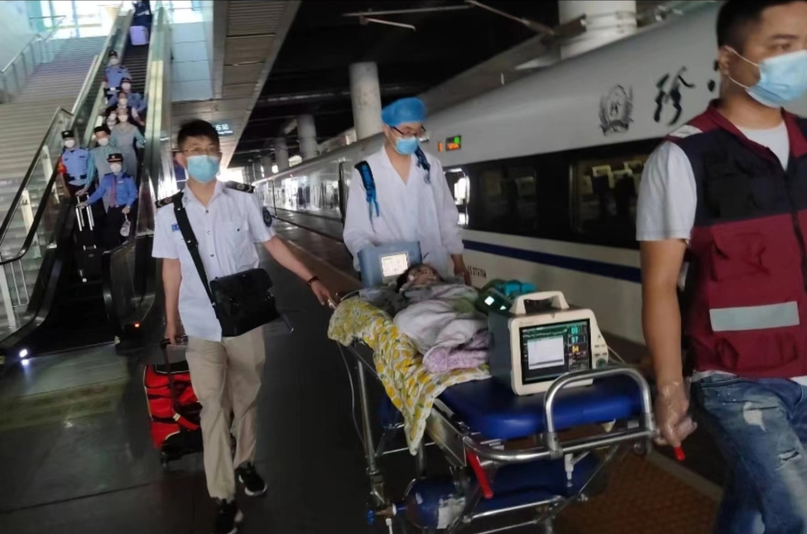 临海市高铁转运公司